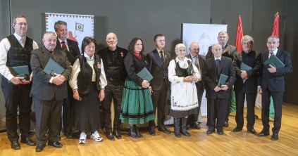 Rangos magyar állami kitüntetéseket adtak át a csíkszeredai Mikó-várban